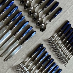 Bugatti for Vietri 62 piece Aladdin flatware set - brilliant blue antique finish